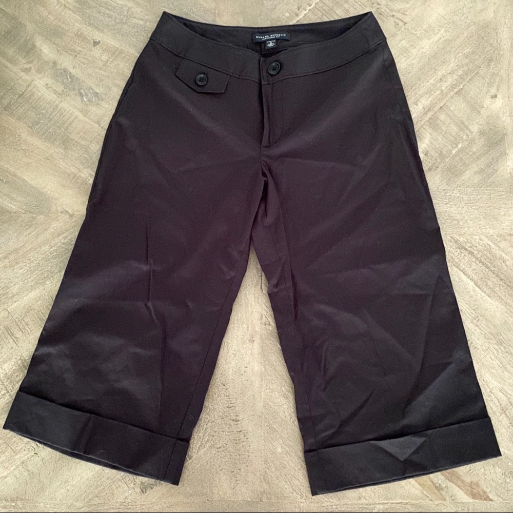 Banana Republic | black Capris